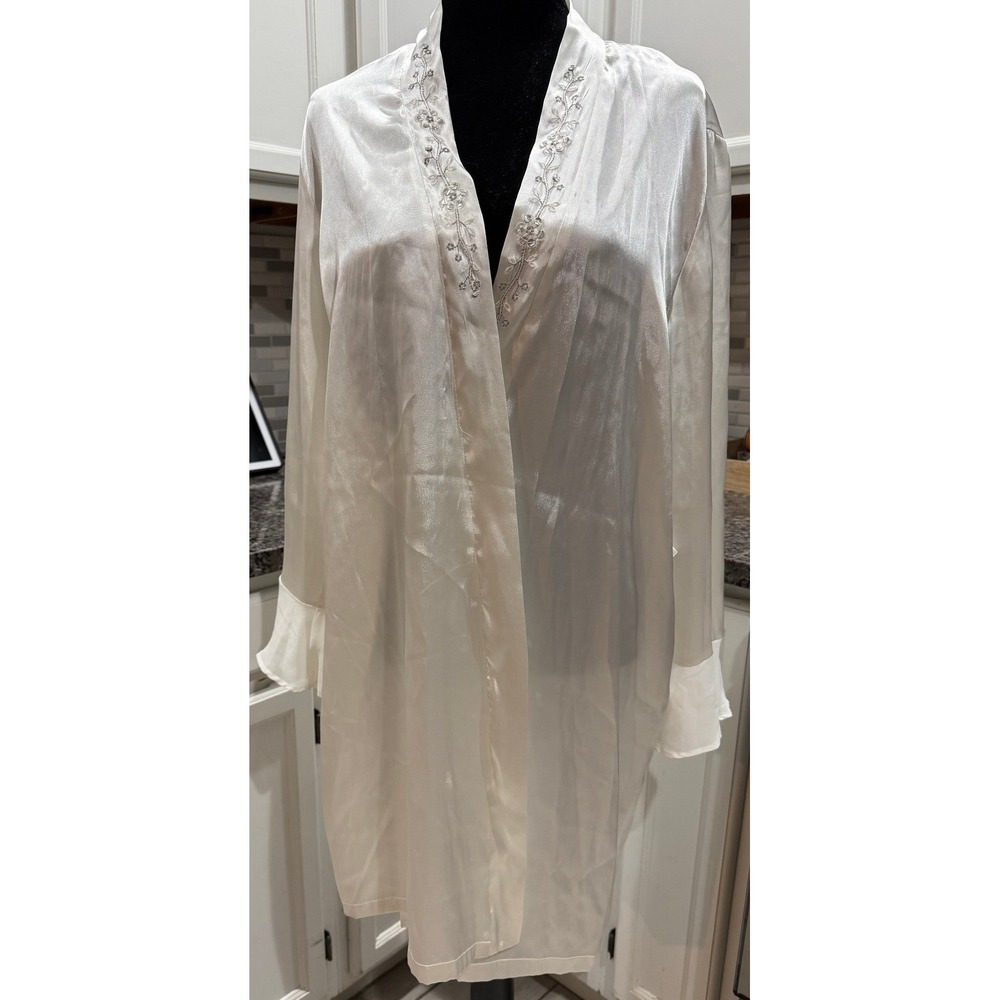 Vintage California Dynasty Ivory Satin Robe L‎ Sequin Ruffle RMD031 No Sash